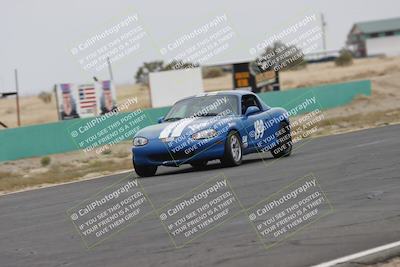 media/Jun-01-2025-CalClub SCCA (Sun) [[eae223c5dd]]/Group 5/Race (Front Straight)/